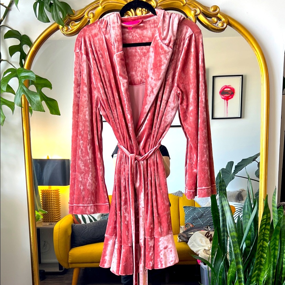 Betsey Johnson crushed velvet Pink Robe